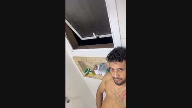 leoekayo  03-06-2023 Recorded Video skinny