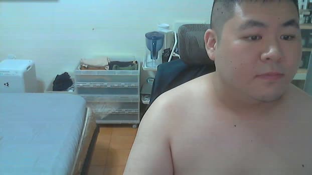 superdarwin5  04-06-2023 Recorded Video legs