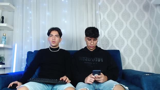 Thehandsomeboys  10-06-2023 Recorded Video play