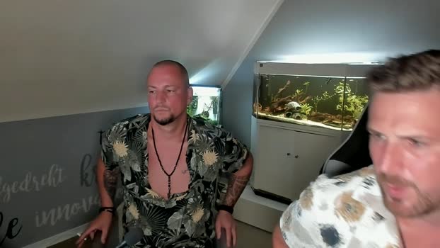 ronhill13  07-07-2023 Recorded Video kissing