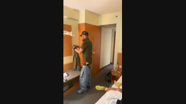 jeans_boy  06-09-2023 Recorded Video kiss