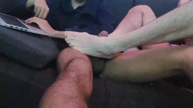PupRobin  17-09-2023 Recorded Video legs
