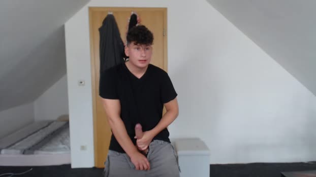 qlens33  09-10-2023 Recorded Video skinny
