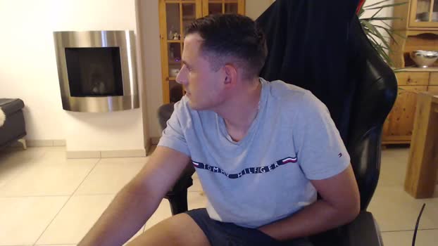 Twinkboy82  22-10-2023 Recorded Video kiss