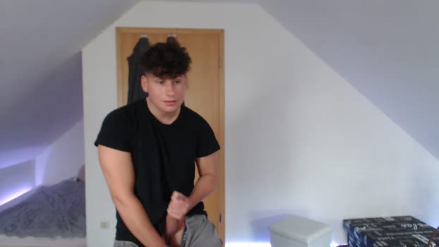 qlens33  29-10-2023 Recorded Video kiss
