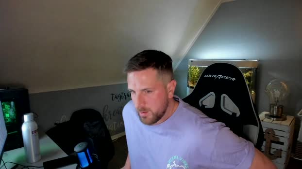 ronhill13  18-11-2023 Recorded Video handsome