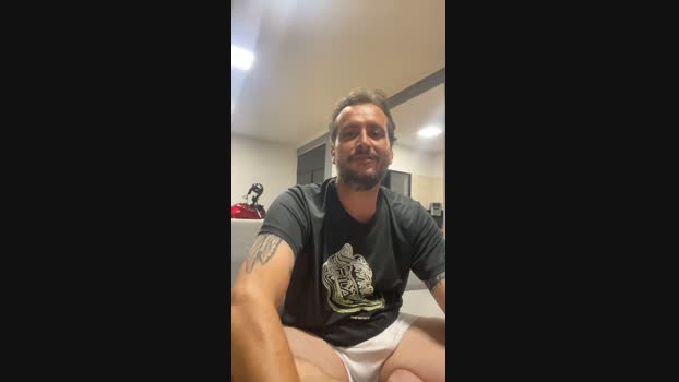 Dilf_Guto