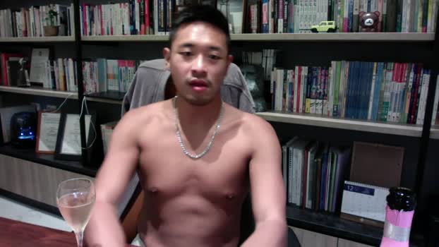 bearhan1 23-12-2023 Recorded Video sexymale