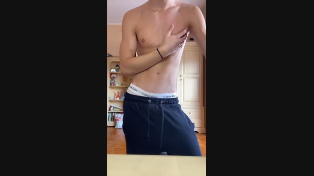 ErMaestro21 08-04-2024 Recorded Video Topless