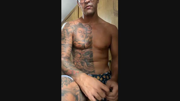 Leonardoo02 18-04-2024 Recorded Video handsome