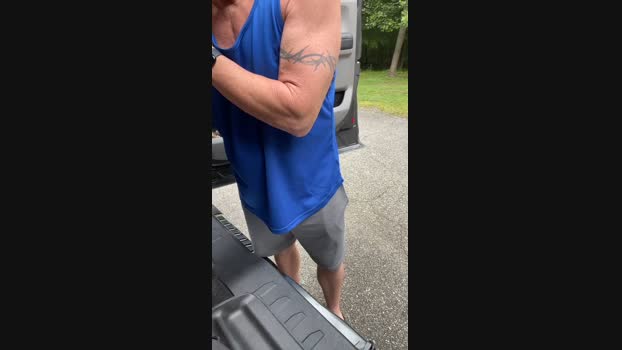 musclehead 20-05-2024 Recorded Video kissing