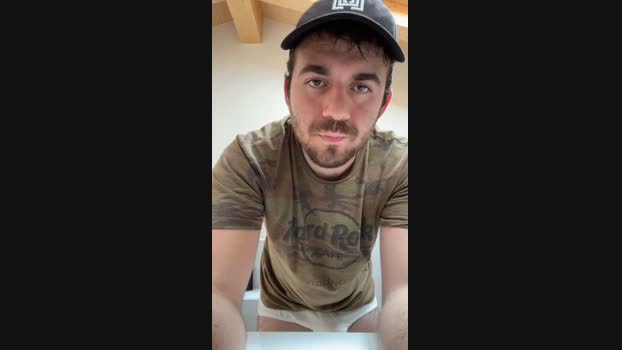 m_a_r_c_o_1997 31-05-2024 Recorded Video jerkoff