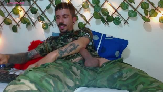 aaronbigdickxxx 16-06-2024 Recorded Video legs