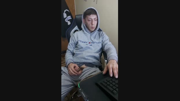 peque_n20 16-06-2024 Recorded Video skinny