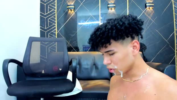 Gollden_dreams 16-06-2024 Recorded Video handsome