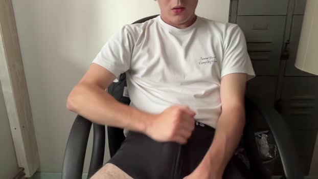 jules300 18-06-2024 Recorded Video kiss