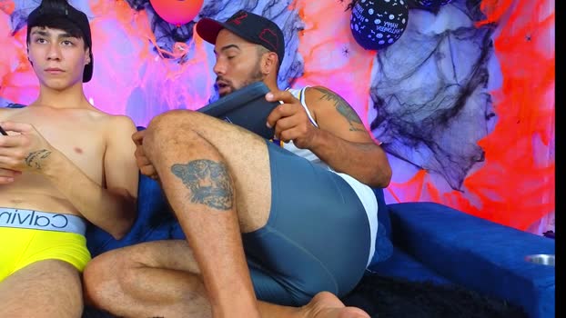 Michaell_twinks 22-10-2024 Recorded Video legs