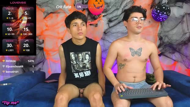 Theskinnyboys2 31-10-2024 Recorded Video kissing