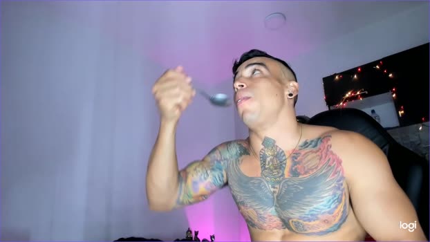 Lucasflexthis_1 19-11-2024 Recorded Video natural