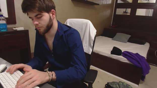 TomEllisX 03-12-2024 Recorded Video kissing