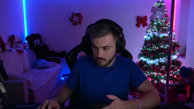 Mikev47 16-12-2024 Recorded Video striptease