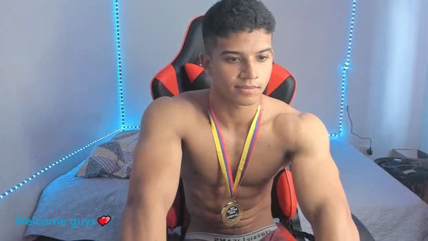 OliverThompsson 16-12-2024 Recorded Video kissing