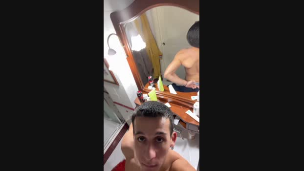 Damiano2448 25-12-2024 Recorded Video fingers
