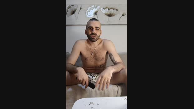 gianakissexyy 07-01-2025 Recorded Video lick