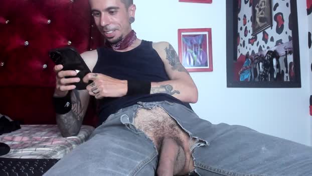 aaronbigdickxxx 10-01-2025 Recorded Video lick