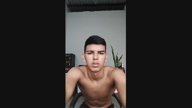 athleticboy20 10-01-2025 Recorded Video kiss