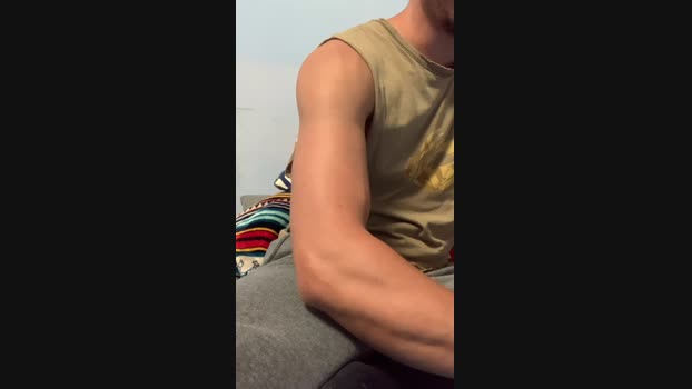 PJO89 11-02-2025 Recorded Video kiss