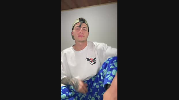 jamesss_ 11-02-2025 Recorded Video striptease