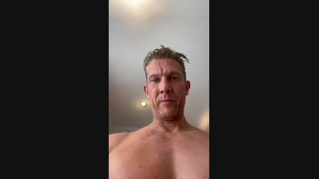 40michel 21-02-2025 Recorded Video kissing