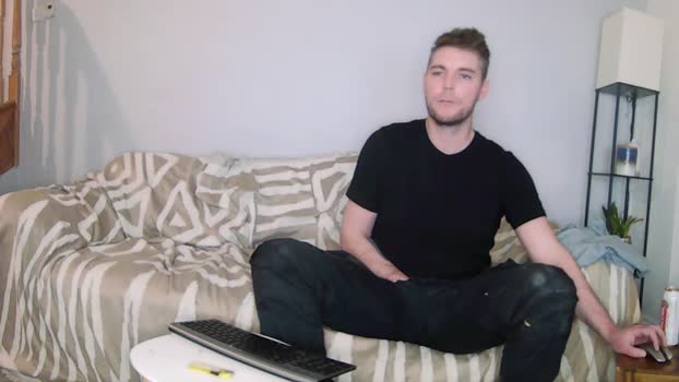 englishladxxx 22-03-2025 Recorded Video kissing