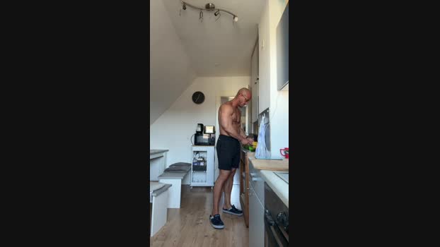 yumyum18 05-04-2025 Recorded Video bigload