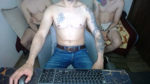 Lealboy 14-04-2025 Recorded Video kissing