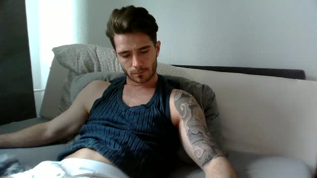 GuyFromNextDoor 17-04-2025 Recorded Video prettyface