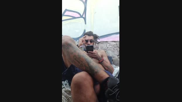 themadHatter90 24-04-2025 Recorded Video legs