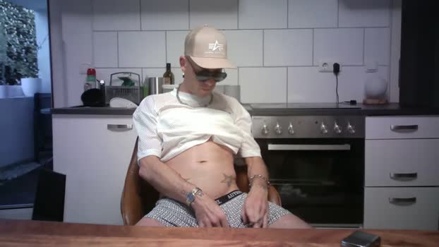 MrGeiZ2512 01-05-2025 Recorded Video blowjob