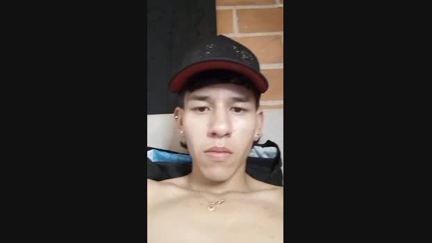 Magig_axel 06-05-2025 Recorded Video kissing