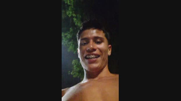Clark_Jhonz 08-05-2025 Recorded Video kissing