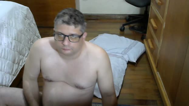 olhoverdenaweb 27-06-2025 Recorded Video legs