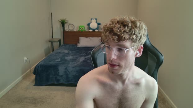 BlueEyedTallGuy 30-06-2025 Recorded Video kissing