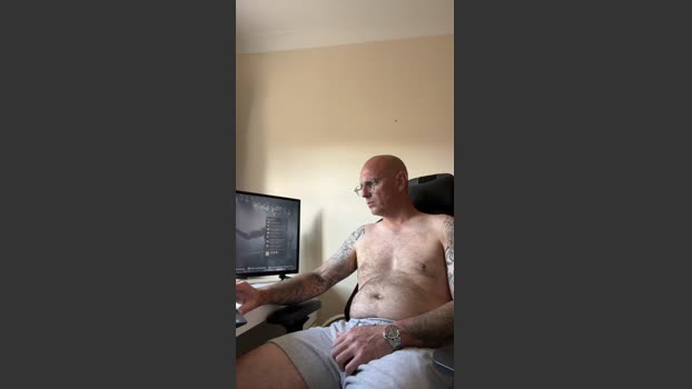 hornyhants1 12-07-2025 Recorded Video legs