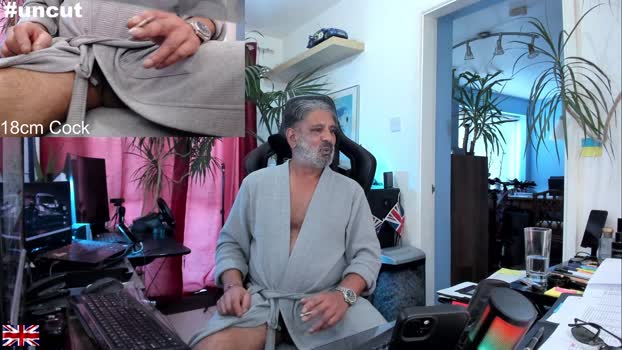 OnlineBossUK 25-08-2025 Recorded Video sexymale