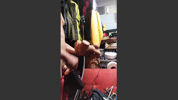 thompson3 15-09-2025 Recorded Video jerkoff