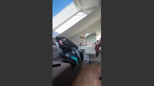 Mr_02_93 18-09-2025 Recorded Video fingers
