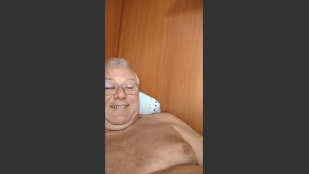 ichbinsheute 04-10-2025 Recorded Video sexymale