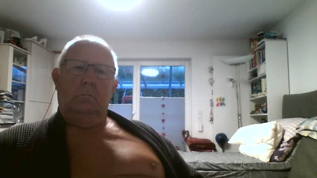 klaus4457 07-10-2025 Recorded Video bigdick