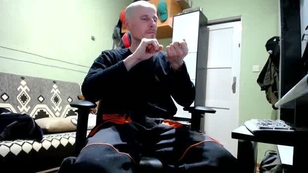 c_h9w2d7p5 12-10-2025 Recorded Video lick